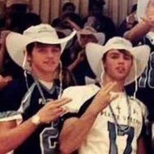 Meet your Posher, Levi